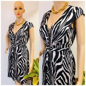 𝑯&𝑴 𝒁𝒆𝒃𝒓𝒂 𝑷𝒓𝒊𝒏𝒕 𝑫𝒓𝒆𝒔𝒔